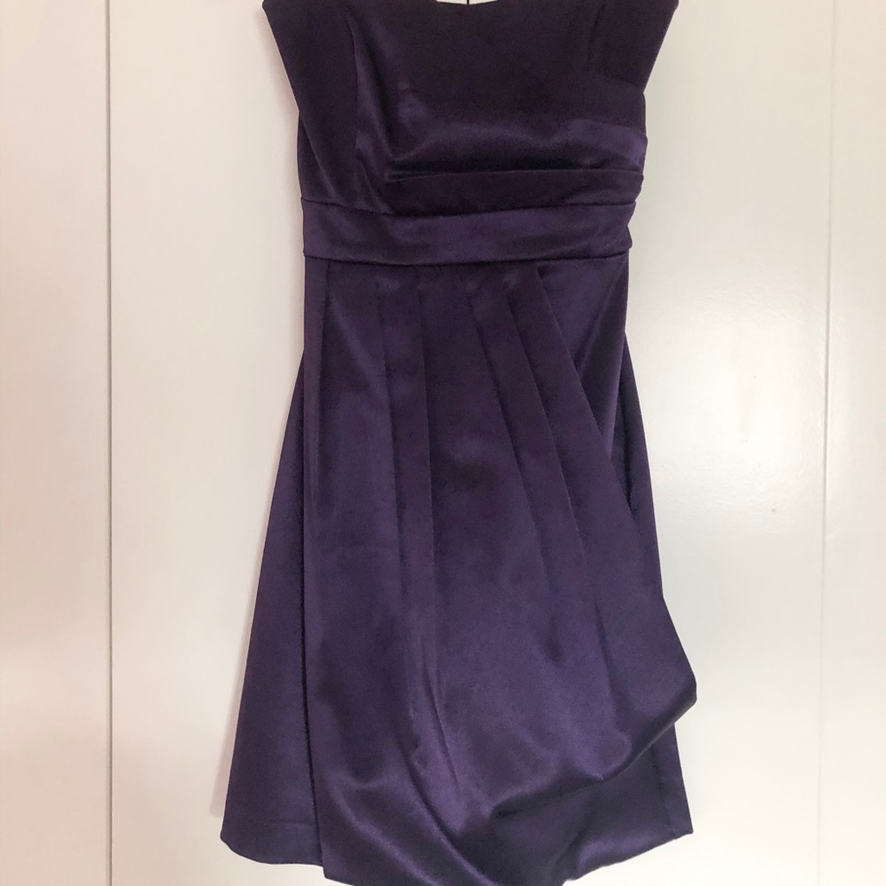 Strapless formal dress